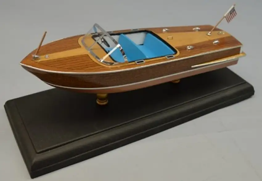 1956 Chris Craft 21' Capri Boat Laser Cut Kit 1/24 (10.5") Dumas